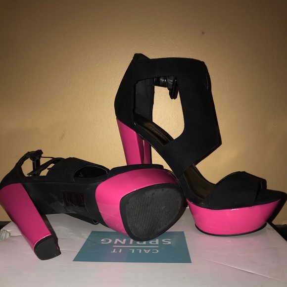 Call it Spring Black Heels - Picture 4 of 4